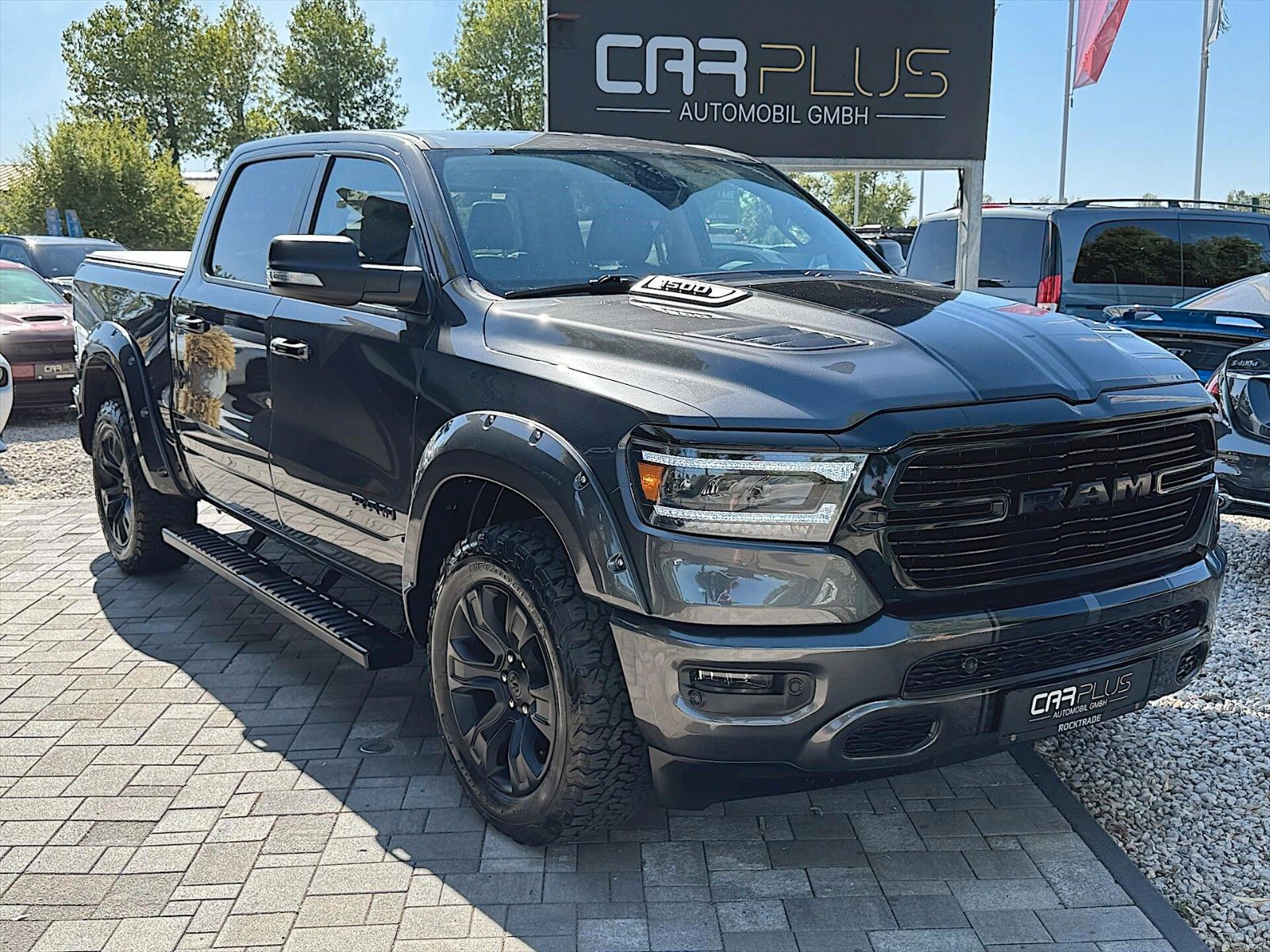 Fahrzeugabbildung Dodge RAM 5.7 V8 HEMI Night Edition OFFROAD 4x4 19%