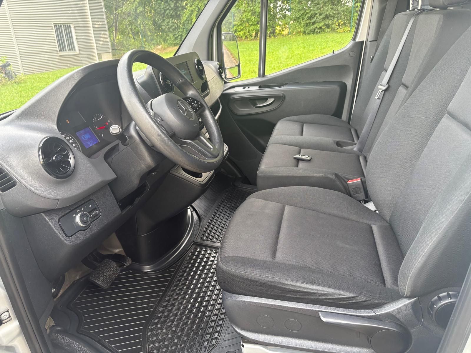 Fahrzeugabbildung Mercedes-Benz Sprinter III Kasten FWD /215 CDI L2/ unfallfrei