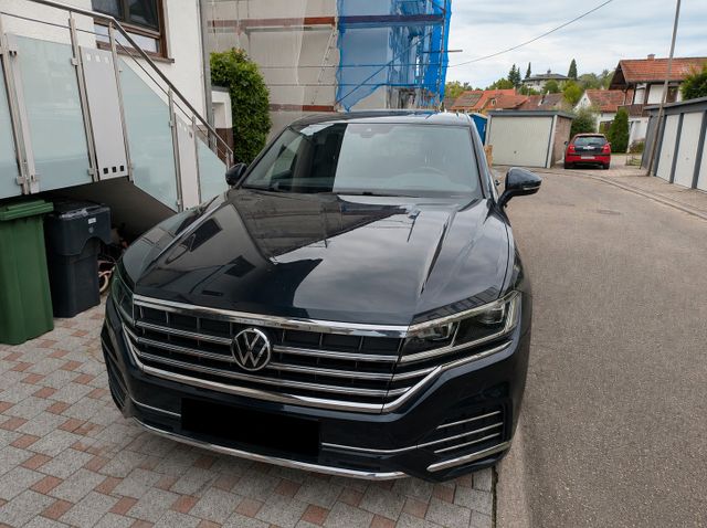 VW Touareg 3.0 V6 TDI 210kW 4MOT Tiptr. Eleganc...