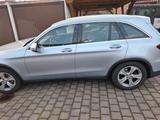 Mercedes-Benz GLC 220 d 4MATIC Autom. - - Mercedes-Benz GLC 220 von privat