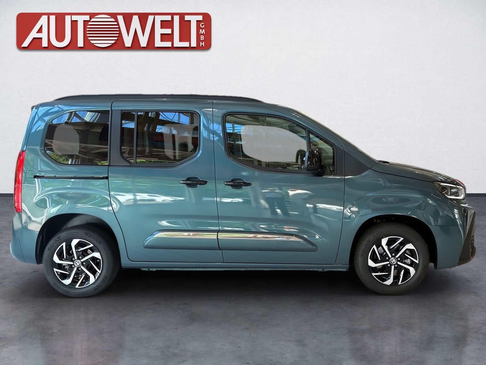 Fahrzeugabbildung Toyota Proace City Verso 1.2 L1 Teamplayer + Comfort P