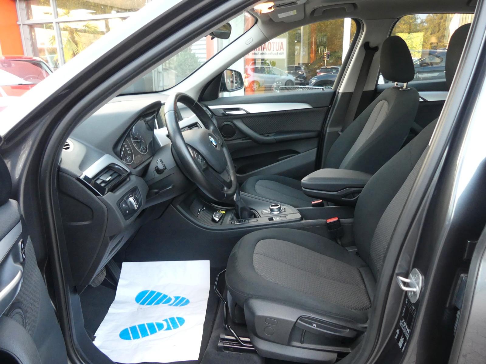 BMW X1 sDrive 18 i Advantage*Navi*Sitzhzg.*Panorama
