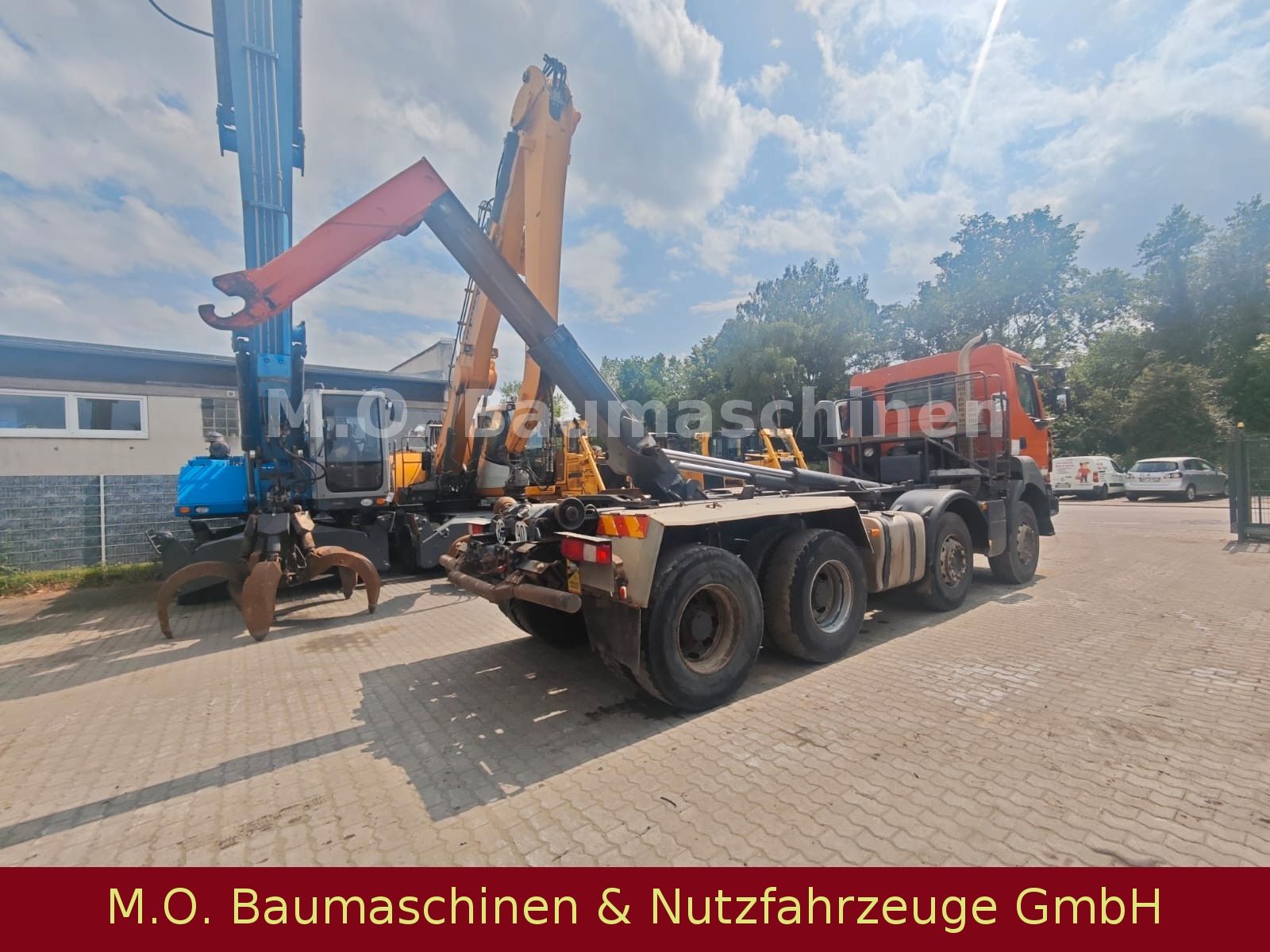 Fahrzeugabbildung Renault Kerax 410-32 / AC/ 8x4 /