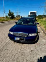 Audi Fast Oldtimer! Audi A4 B5 -einfach losfahr... - Audi A4 aus 1998: Kombi