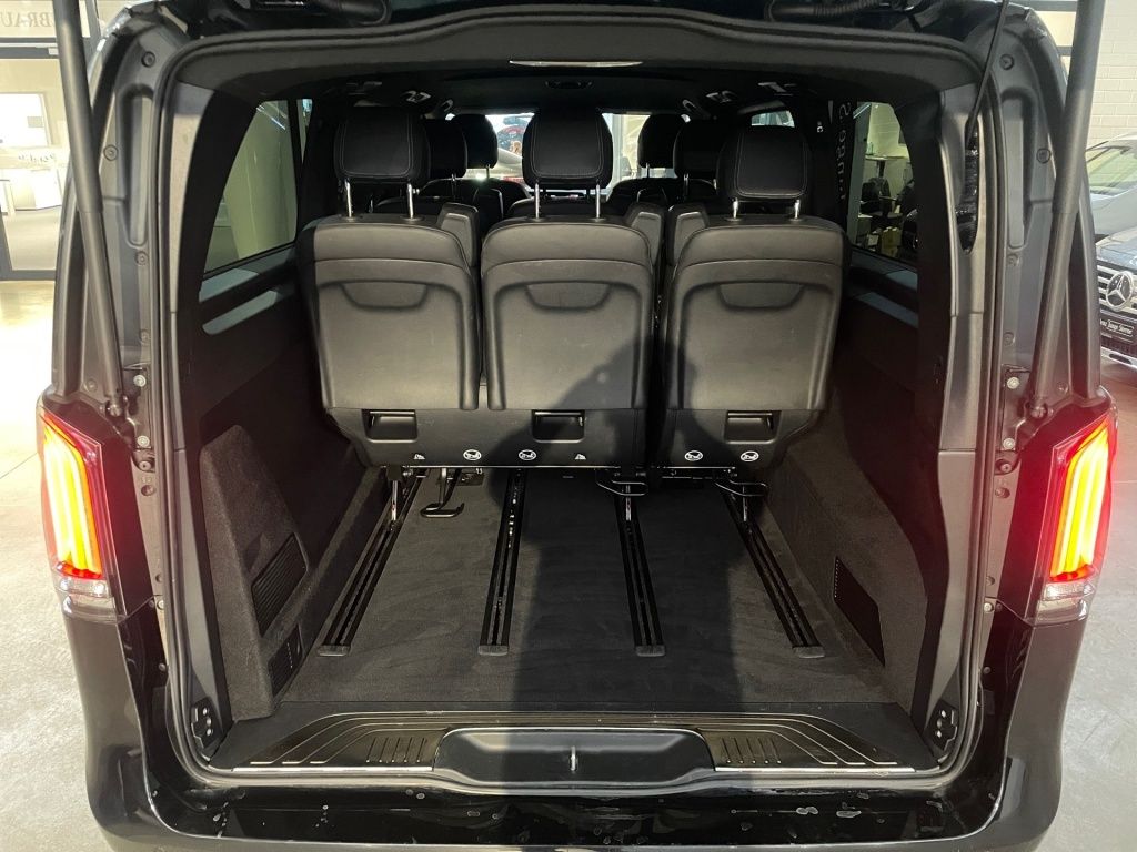 Fahrzeugabbildung Mercedes-Benz V 300 AVG extralang 8 Sitze Standhzg.EASY-PACK