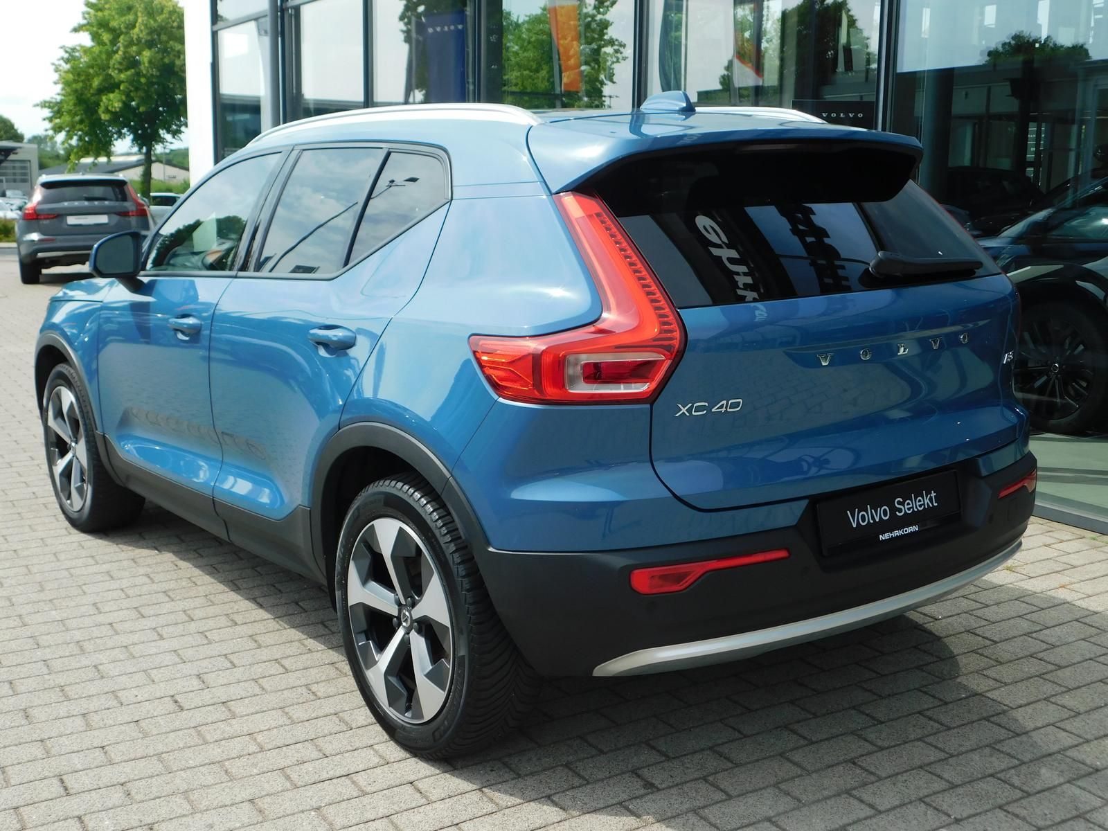 Fahrzeugabbildung Volvo XC40 B3 Core "ACC, 19-Zoll"