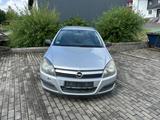 Opel Astra Caravan 1.7 CDTI Edition 74kW Edition - Opel Astra aus 2004: Kombi
