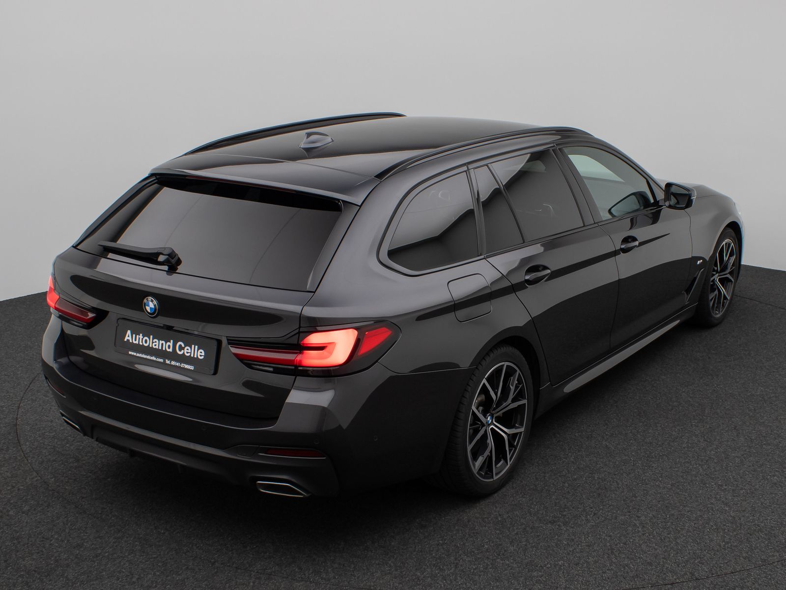 Fahrzeugabbildung BMW 520i M Sport Kamera DAB AHK Alarm Komfort 19Zoll