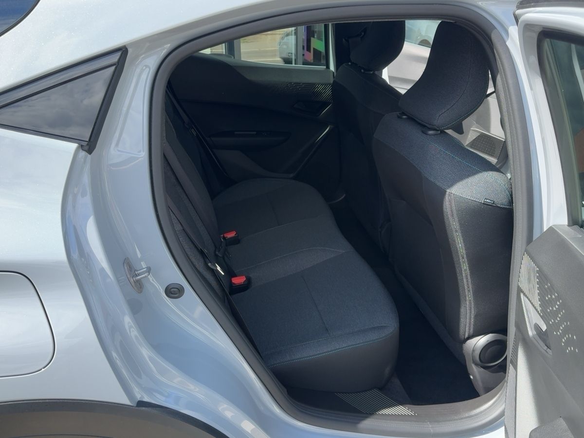 Fahrzeugabbildung Renault Clio Evolution TCe 115 - mit KI generiert/bearbeitet