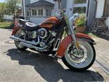 Harley-Davidson Softtail DeLuxe (FLDE) - HARLEY-DAVIDSON SOFTTAIL