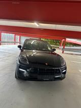 Porsche Macan GTS - Porsche Gebrauchtwagen in Aalen