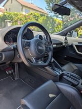 Audi RS3 2.5 TFSI S tronic quattro Sportback - - Audi RS3 mit Benzin-Antrieb: Navigationssystem, Limousine