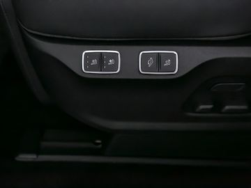 Hyundai Staria Signature 1.6 Hybrid 2WD Autobahnassi.