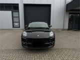 Porsche Macan - - - Porsche aus 2018