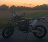 Rieju MRT 50 Supermoto - RIEJU SUPERMOTO