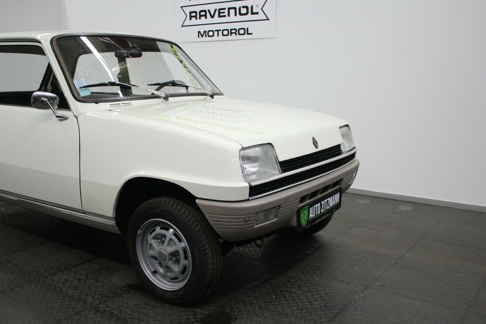 Fahrzeugabbildung Renault R 5 TL