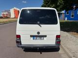 Volkswagen T4 Caravelle 2,5-l-Diesel TDI 75kW Standard - Volkswagen T4: Privatanbieter