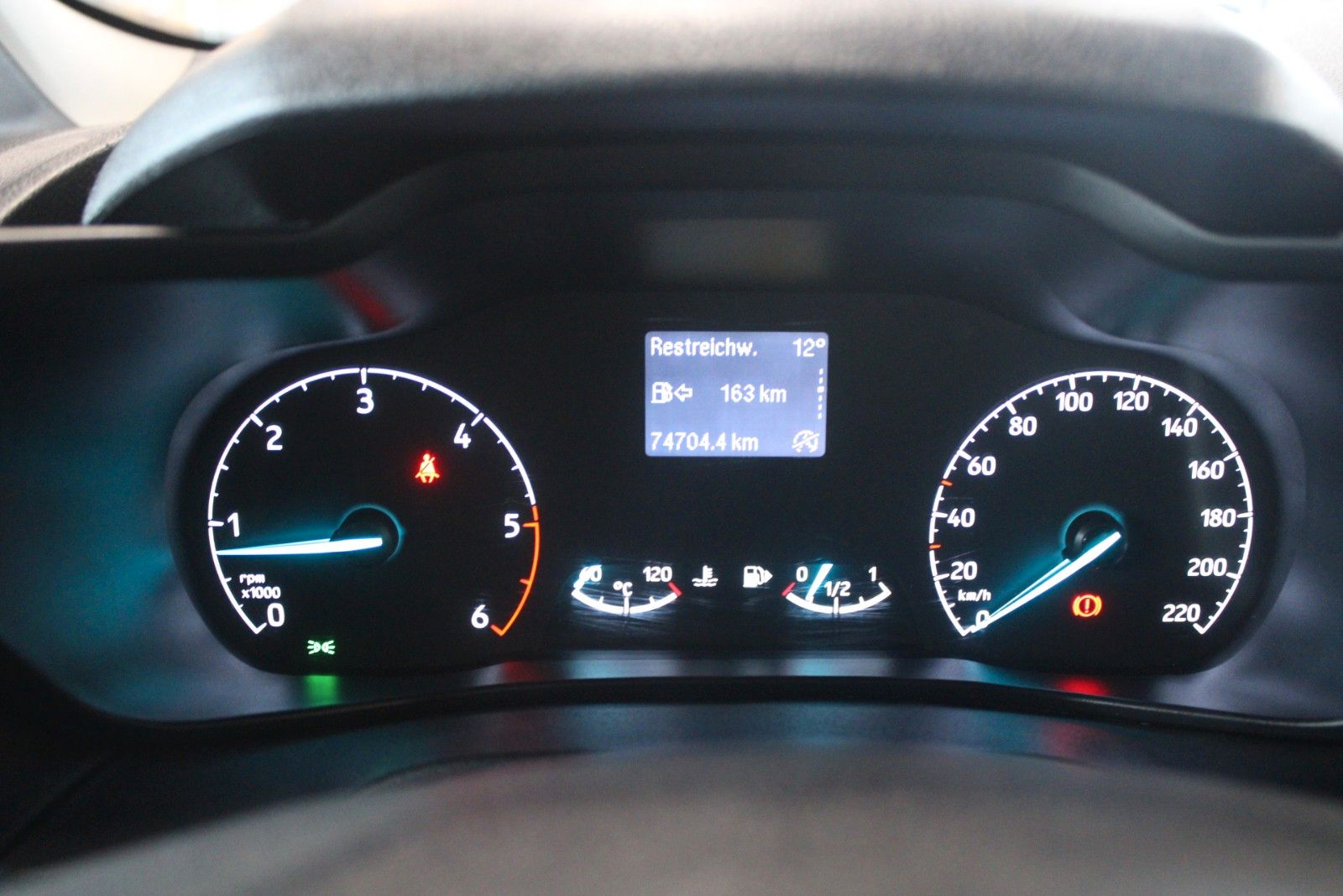 Fahrzeugabbildung Ford Transit Connect Kasten 3-Sitzer + Dachträger uvm