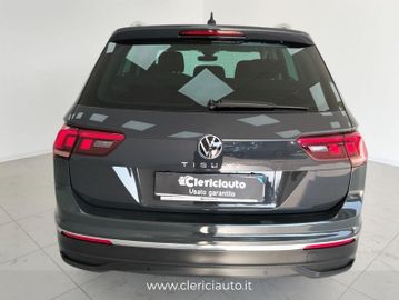 Volkswagen Tiguan - 7