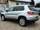 Volkswagen Tiguan 2.0TDI Sport1Hand Scheckheft AHK Panorama - Volkswagen Tiguan aus 2011: TDI