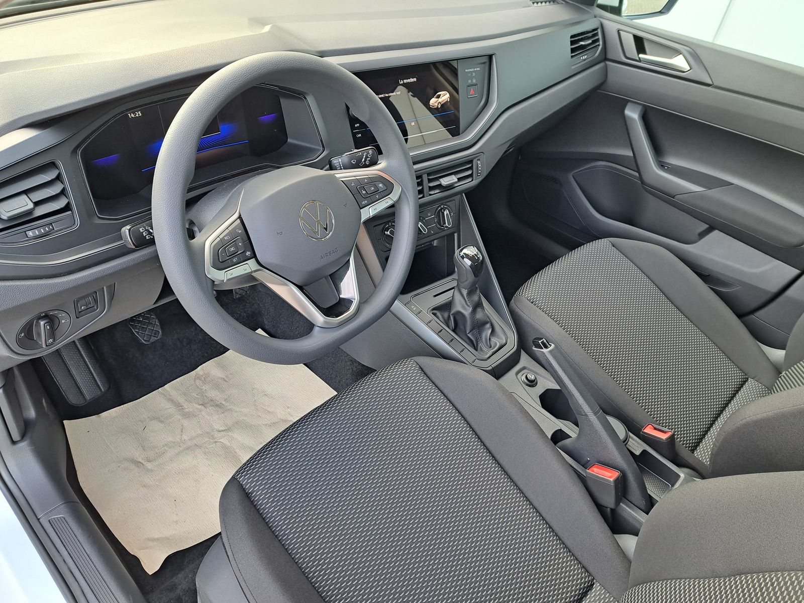 Fahrzeugabbildung Volkswagen Polo 1.0 LED KLIMA PDC LICHT- & REGENSENSOR