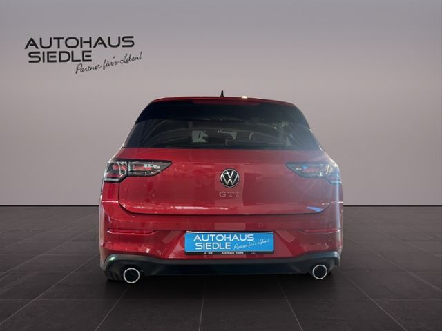 Volkswagen Golf VIII GTI 2.0 TSI DSG foto 5