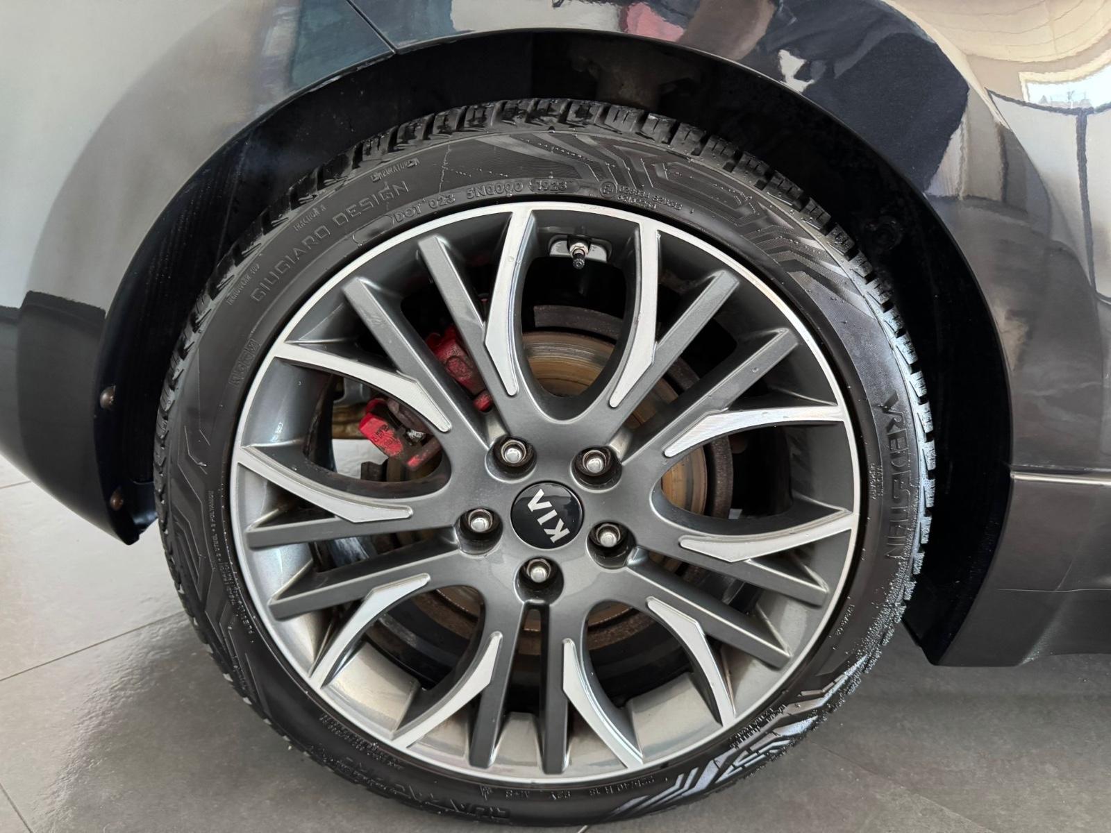 Kia ProCeed GT-Track 1.6 TGDI Voll Pano Navi TÜV NEU