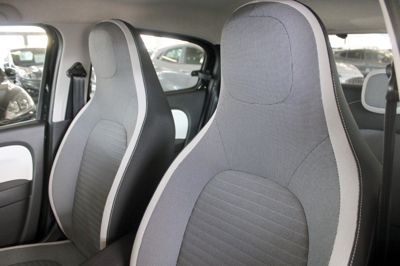 Fahrzeugabbildung Renault Twingo SCe 65 Limited 5-trg KLIMA Bluetooth