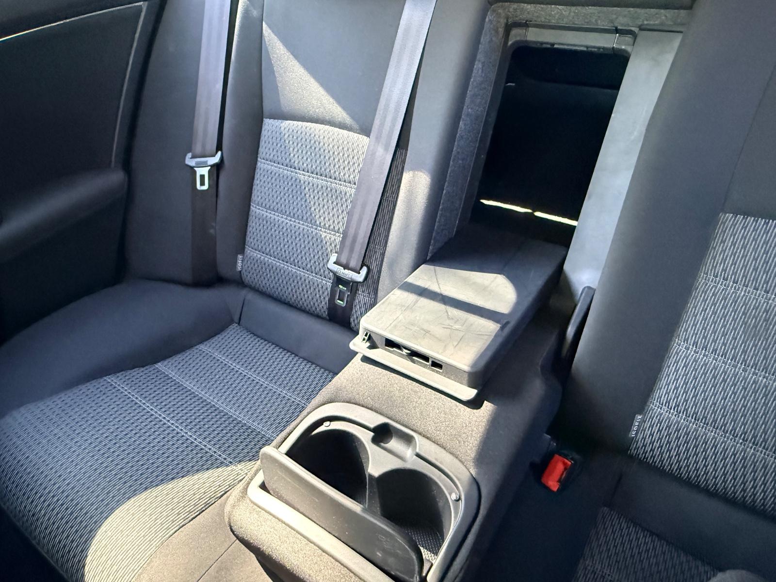 Toyota Avensis 2014 — photo 22