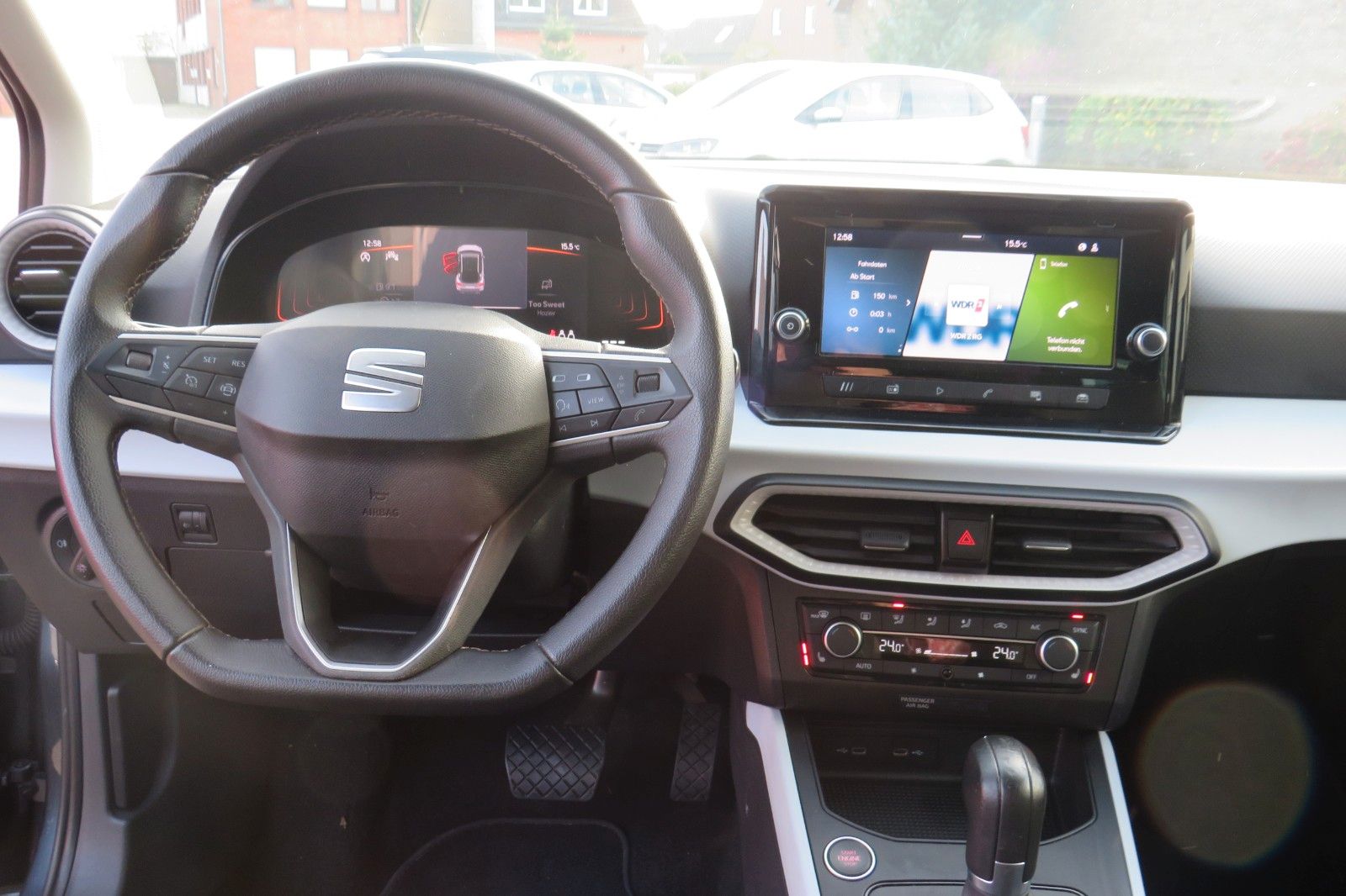 Fahrzeugabbildung SEAT Arona Style DSG GRA KAMERA SITZH. PDC APP-CON 1H