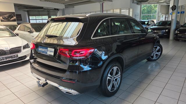 MERCEDES-BENZ GLC-220d4Matic-AHK+MULTIBEAM+LEDER+KAM+NAV+57TKM