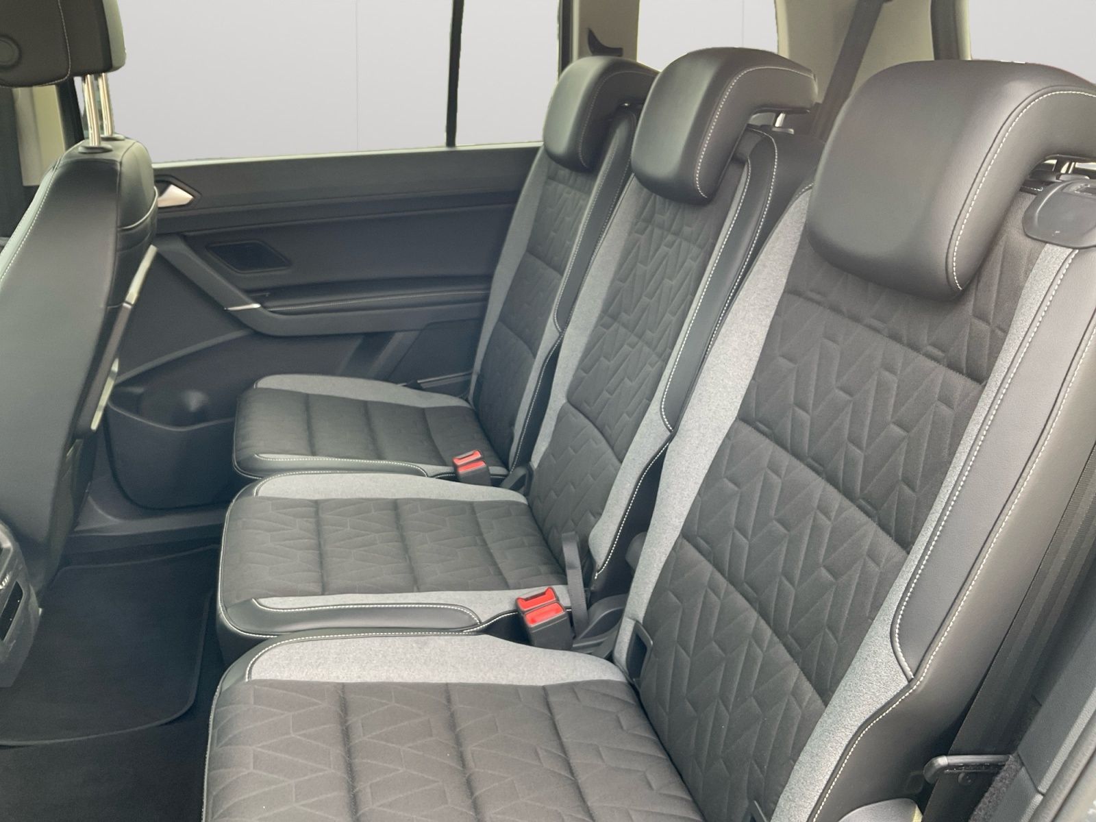 Volkswagen Touran - Bild 13