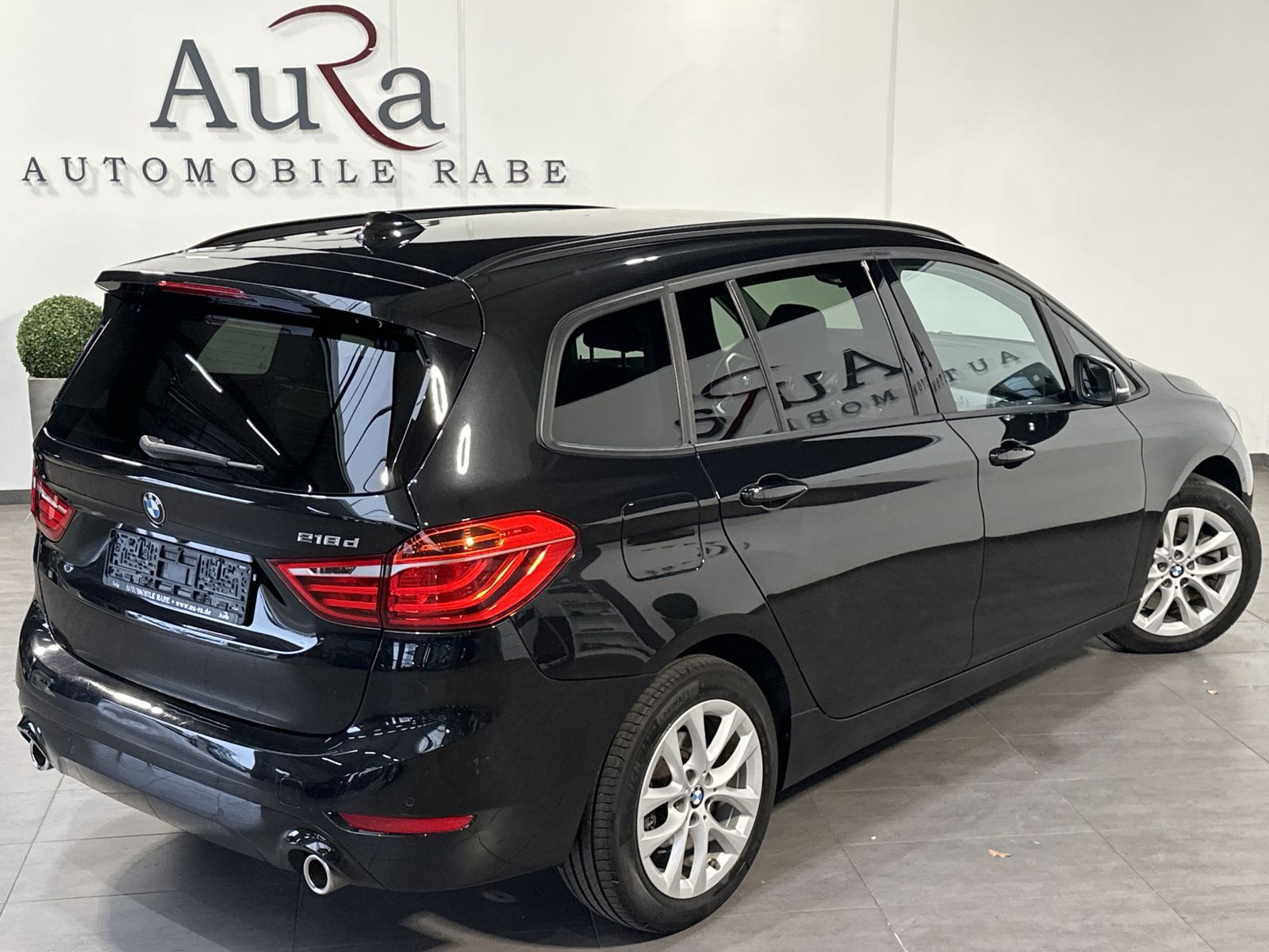 Fahrzeugabbildung BMW 218d Gran Tourer Advantage Aut. NAV+LED+AHK+KAM