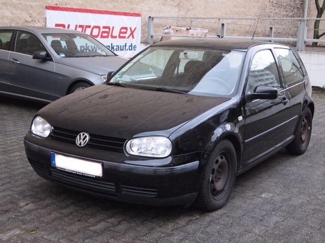 Volkswagen Golf 1,6 Klima EDITION Allwetterreifen neuwertig