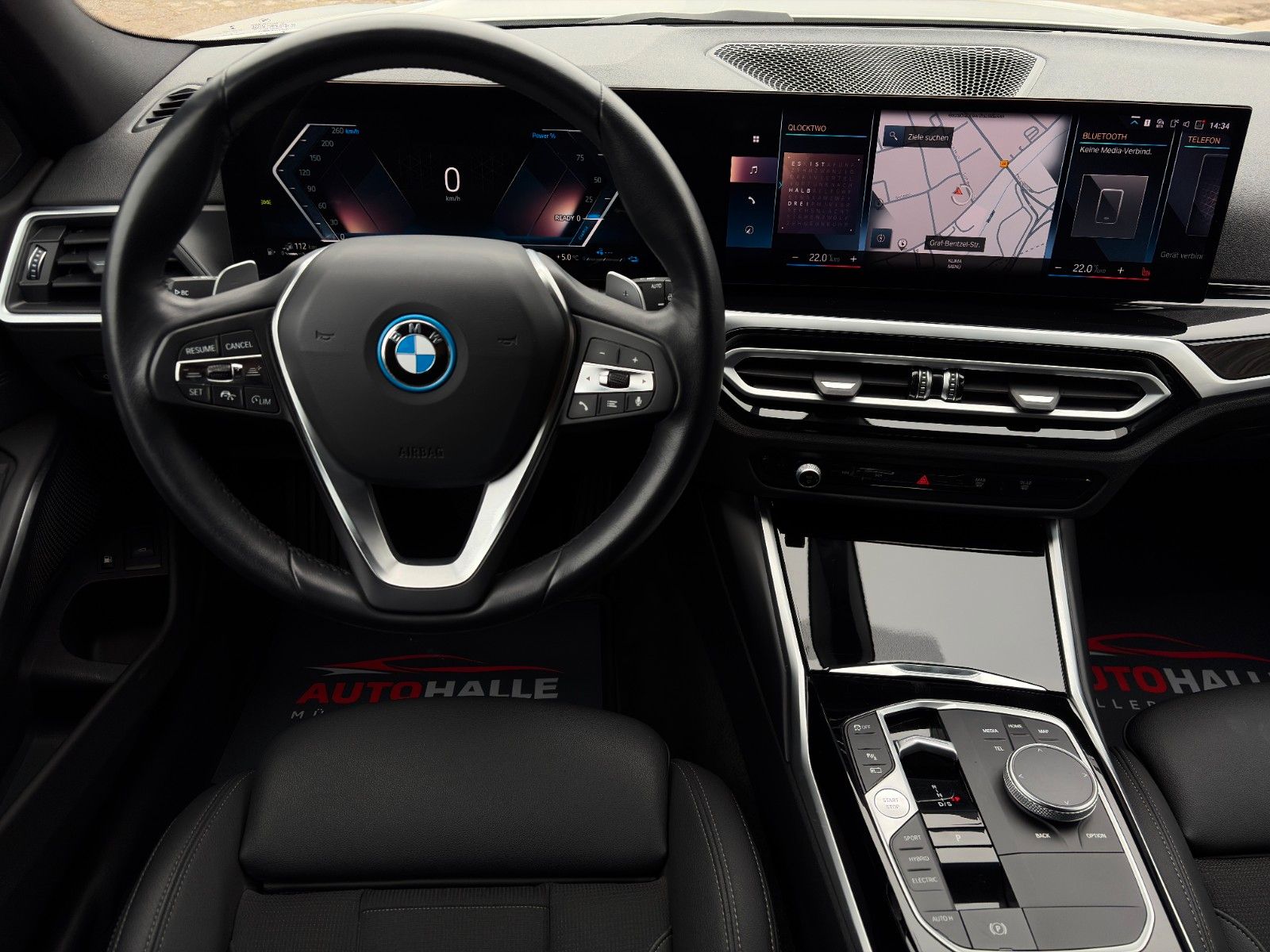 Fahrzeugabbildung BMW 330e Touring Advantage Akustik LcPlus HIFI CAM