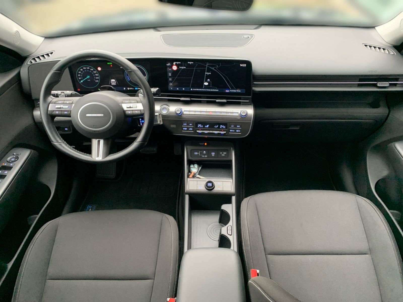Fahrzeugabbildung Hyundai KONA Advantage Navi Allwetterreifen