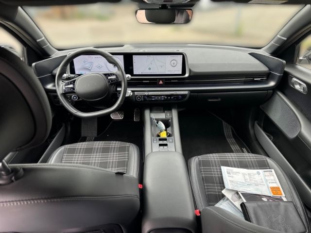 Fahrzeugabbildung Hyundai IONIQ 6 First Edition Elektro 4WD HUD Navi Digit