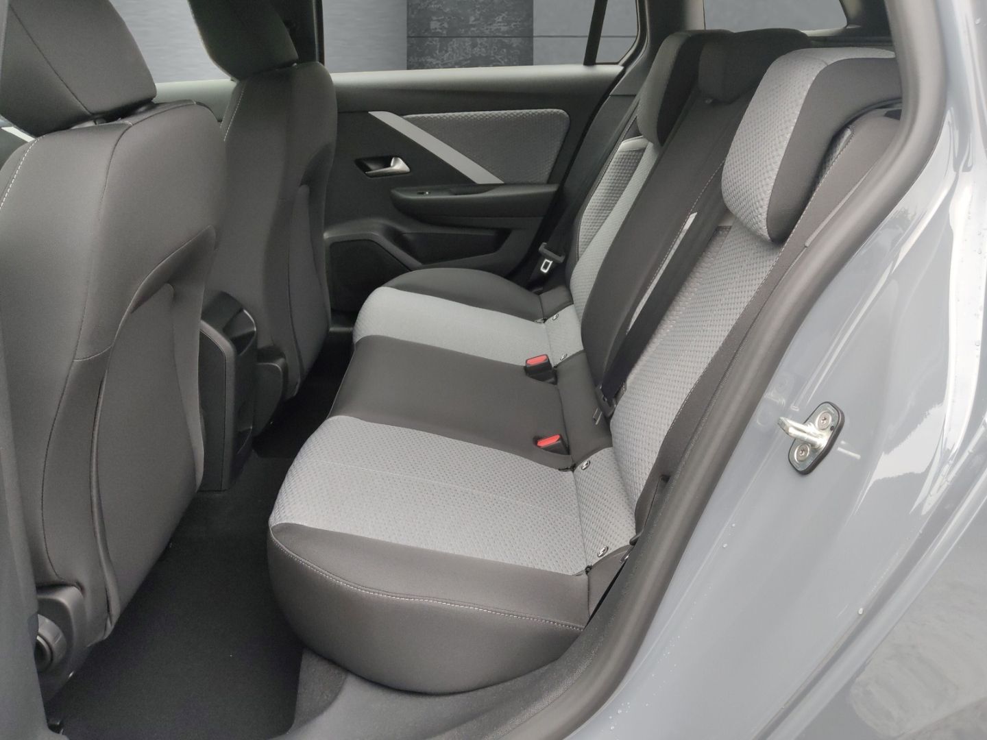 Opel Astra - Bild 9