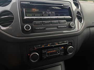 Volkswagen Tiguan - 10