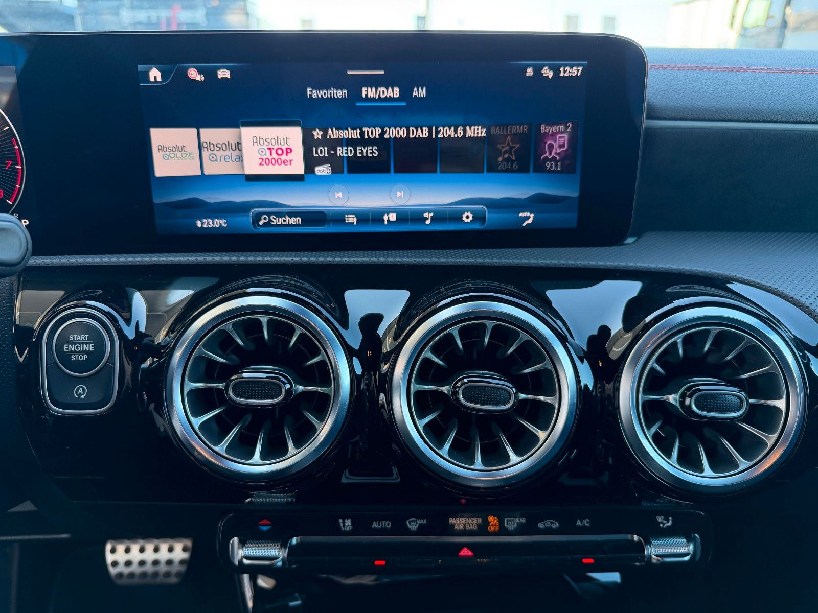 Fahrzeugabbildung Mercedes-Benz CLA 200 SB AMG R-Kamera+TOTW+