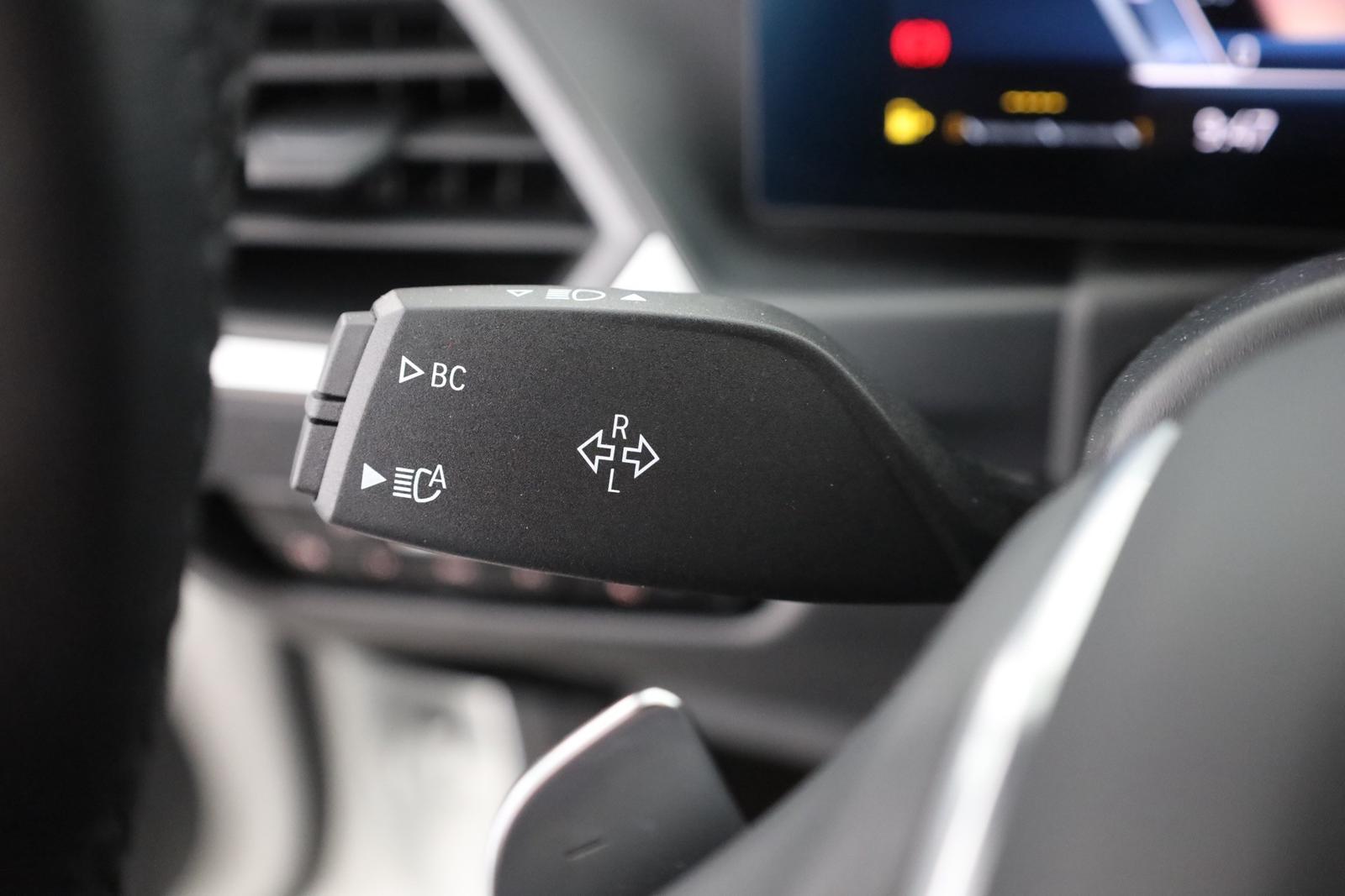 BMW 3 Series i Touring LED Navi Teilleder AHK Totwinkel, миниатюра 19