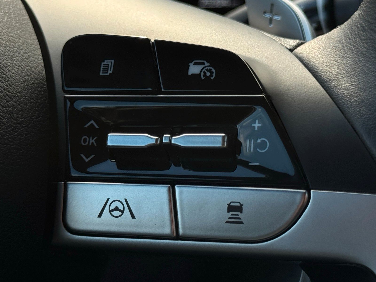 Fahrzeugabbildung Hyundai Tucson PHEV 4WD Prime CarPlay SHZ Pano ACC LKAS