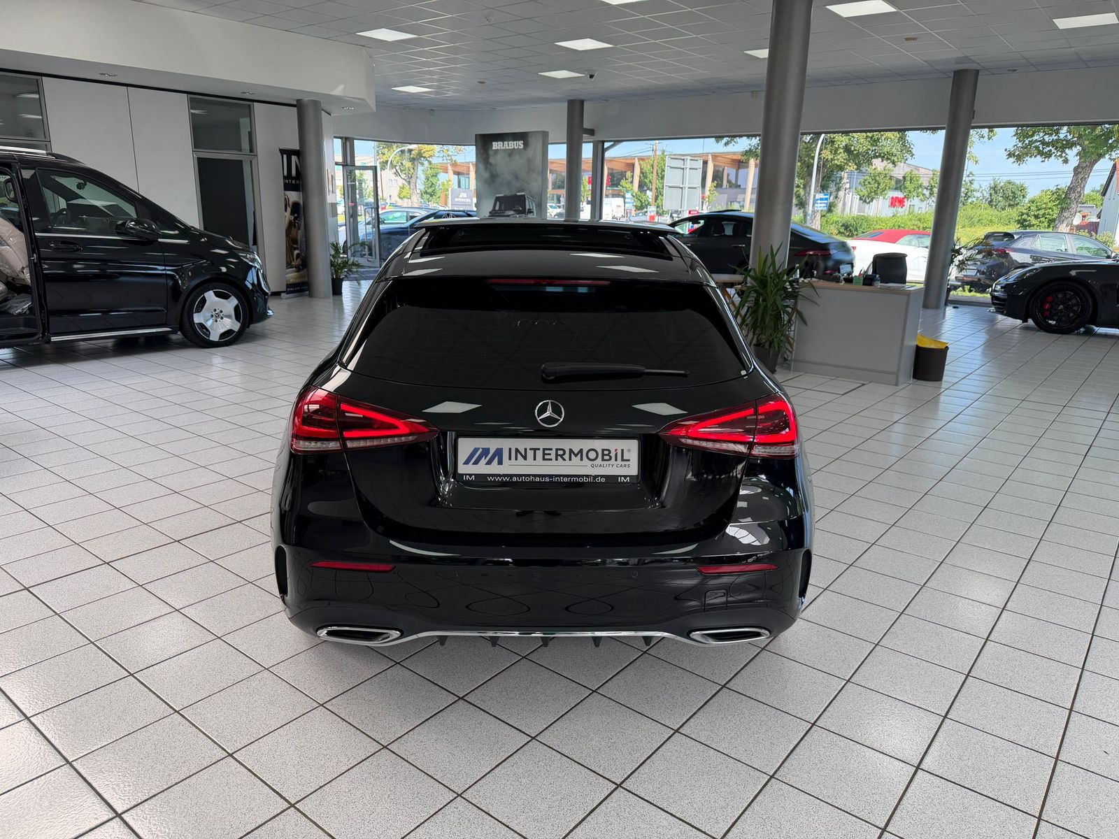 Mercedes-Benz A 250 4Matic AMG LEDER LED PANO BURMESTER STHZG foto 5