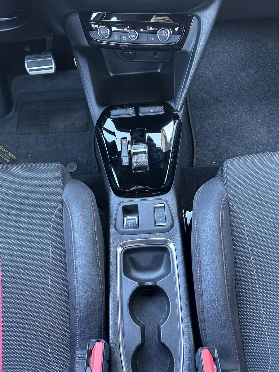 Fahrzeugabbildung Opel Corsa Corsa-e 5-Türer GS Line NAV+LED+SHZ+KAMERA