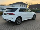 Mercedes-Benz GLE 300d 4Matic AMG - weiße Mercedes-Benz GLE 300