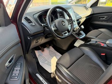 Renault Scenic - 9