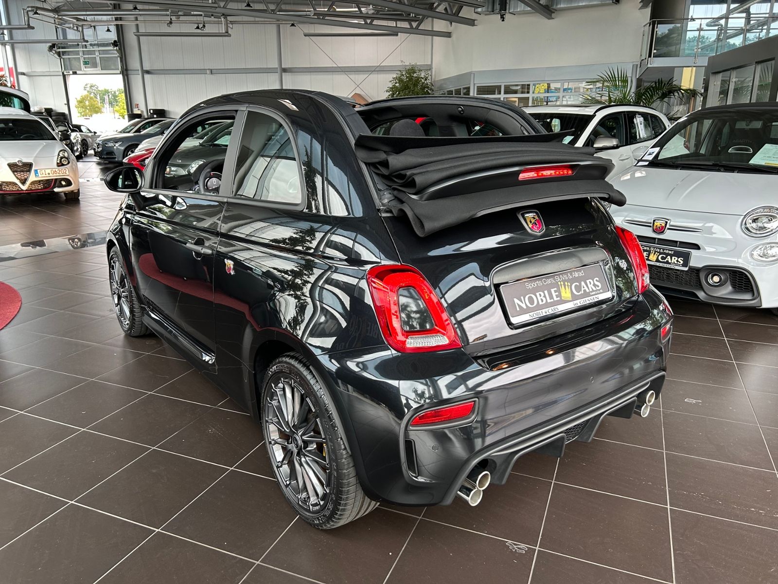 Fahrzeugabbildung Abarth 695 C KLIMA NAVI ALU 17 "  Nur  1450  km