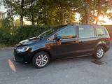 Volkswagen VW Sharan 2.0 TDI 7 Sitzer Navi Anhängerku... - VW Sharan Gebrauchtwagen in Osnabrück