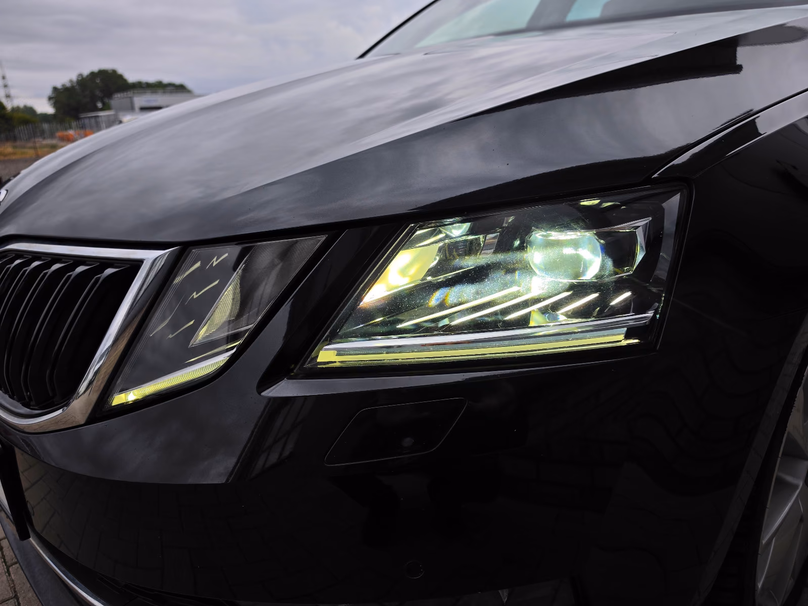 Skoda Octavia 2.0 DSG TÜV Neu/Scheckh./190 PS/LED