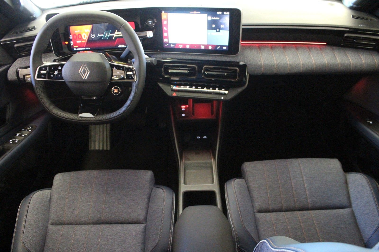 Fahrzeugabbildung Renault R 4 150 Comfort Range Techno*Winterpaket*
